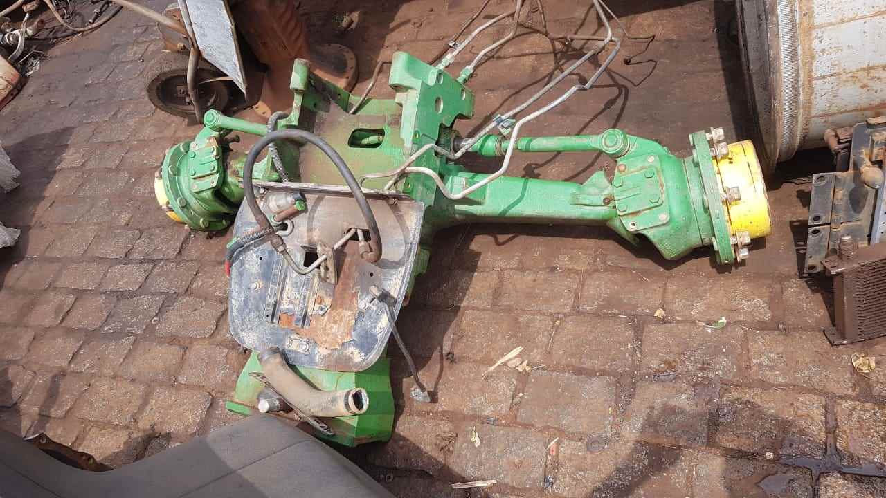 Temos tração linha 5000 John Deere